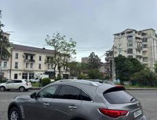 Infiniti FX