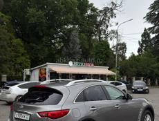 Infiniti FX