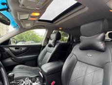 Infiniti FX
