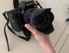 продаю фотоаппарат sony a700,в комплекте идёт:зарядочник ,две карты памяти ,