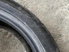 R18 255/40