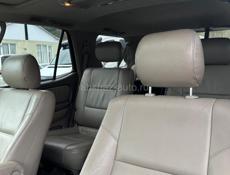 Toyota Sequoia