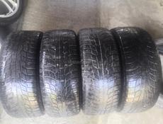 диск с шинами R 21.295/35/  и R18.255/55.