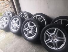 диск с шинами R 21.295/35/  и R18.255/55.