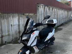 Скутер Jilang Q-max