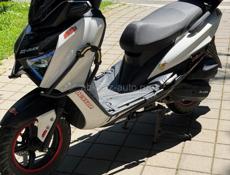 Скутер Jilang Q-max