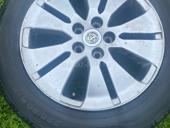 Диски на альфард 225 60 r17 две шины хорошие две желательно менять 