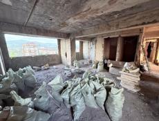 Продам двухкомнатную военную квартиру с видом на море и горы 