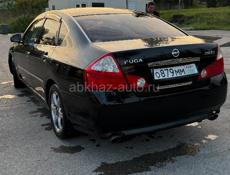 Nissan fuga