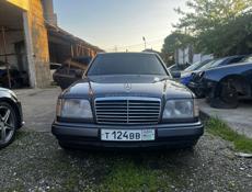 Mercedes-Benz 124