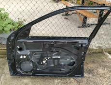 Продам дверь на мерседес w211  правую
