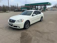 Nissan fuga