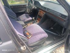 Mercedes-Benz 124