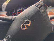 Infiniti M35