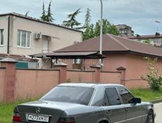 Mercedes-Benz 124