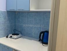 Сдается 1-комнатная квартира в центре Сухума. Рынок
