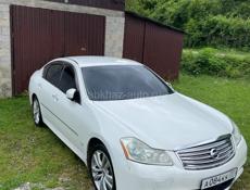 Nissan fuga