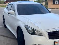 Nissan fuga