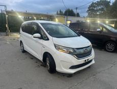 Honda FR-V
