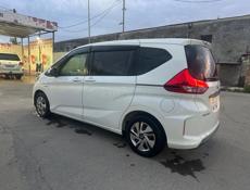 Honda FR-V