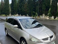 Mitsubishi Grandis