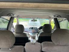 Mitsubishi Grandis