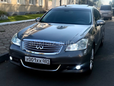 Infiniti M35