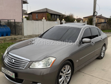 Infiniti M35