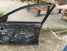 Продам дверь на мерседес w211  правую