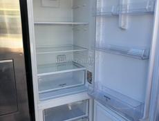 Холодильник Indesit 