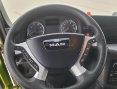 MAN