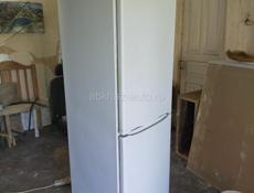 Холодильник Indezit 200cm