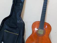 Продам гитару 