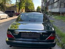 Jaguar XJ6