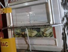 Продам две будки, железная желтая 350т,белая 250т,гараж разборный 100тыс