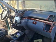Mercedes-Benz Viano