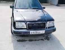 Mercedes-Benz 124