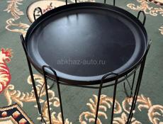 Продам стол маленький