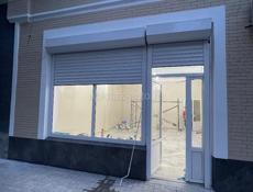 Сдается помещение под магазин в центре города Сухум  на Проспекте Мира. 