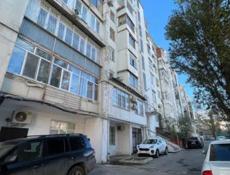 На против вокзала 100квадратов. Меняю на равноценную кВ в Гагре 