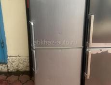 Холодильник Indesit 