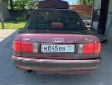 Audi 80