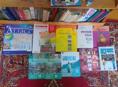 Продаю комплект б/у  книг в хорошем состоянии