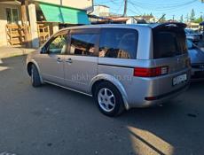 Nissan Lafesta