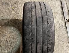 R20 275/40 R20