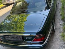 Jaguar XJ6