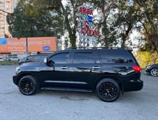 Toyota Sequoia