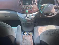 Mitsubishi Grandis