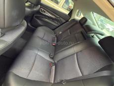 Nissan fuga