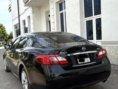 Nissan fuga